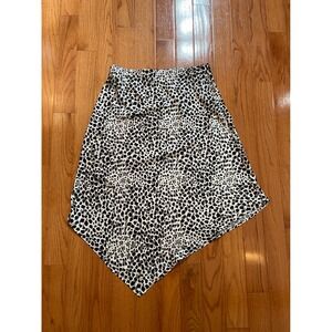 Forever‎ 21 Skirt 1X Plus Size Black White Animal Print Asymmetrical Hem Trendy